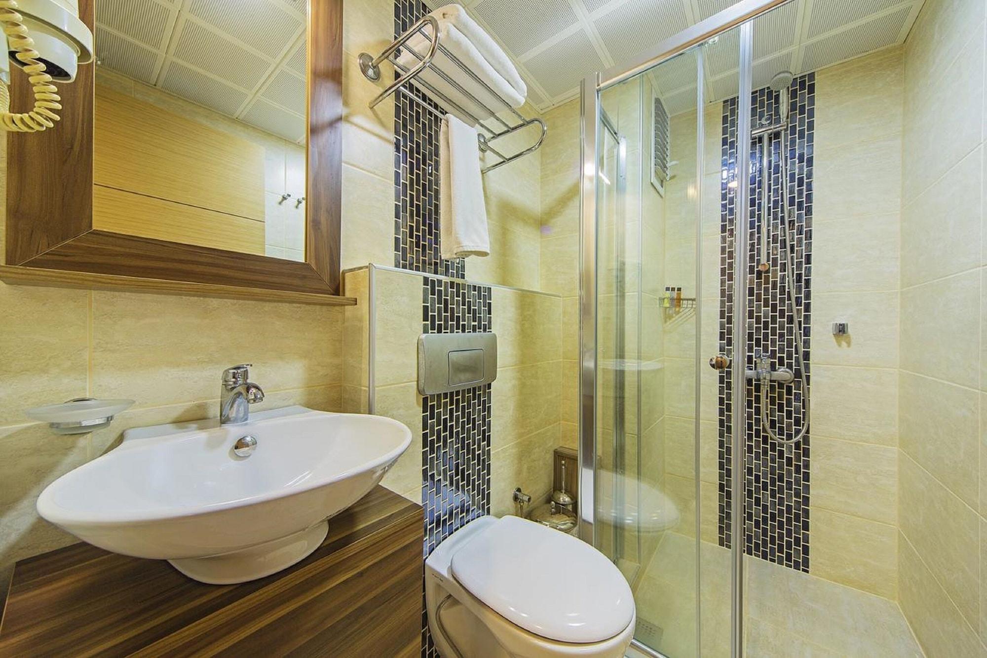 Pera Arya Hotel Istanbul Ngoại thất bức ảnh