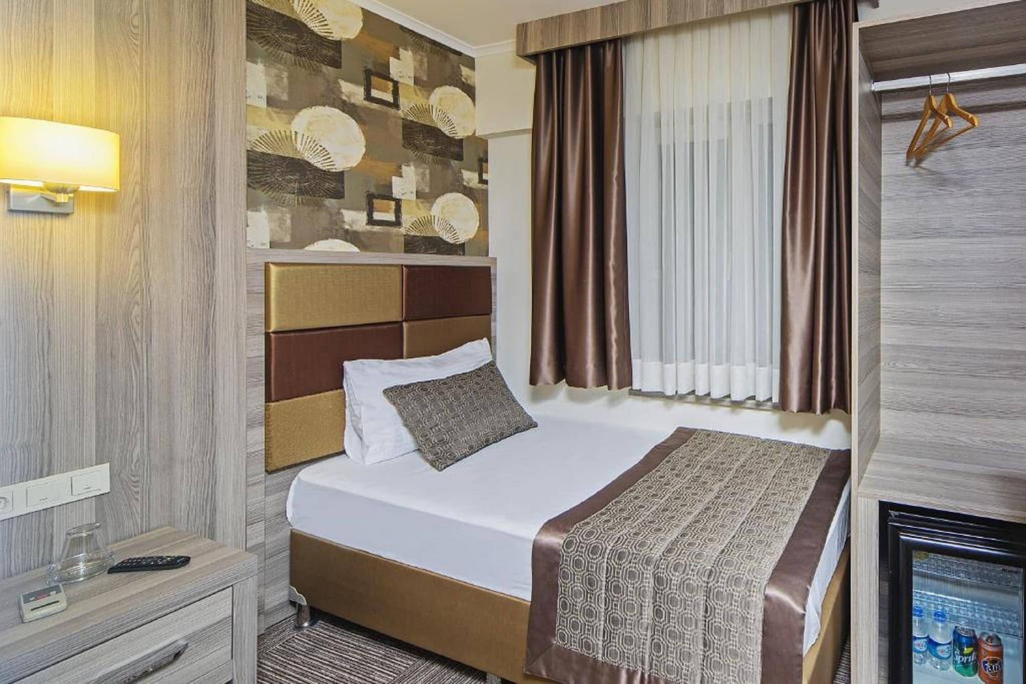 Pera Arya Hotel Istanbul Ngoại thất bức ảnh