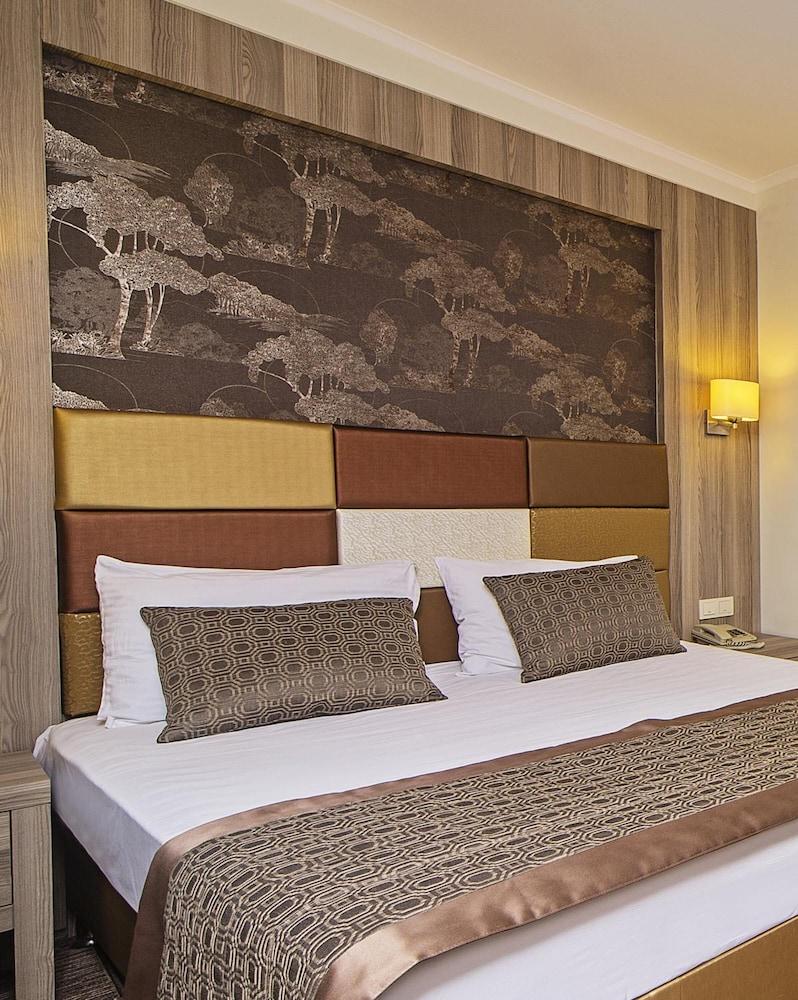 Pera Arya Hotel Istanbul Ngoại thất bức ảnh